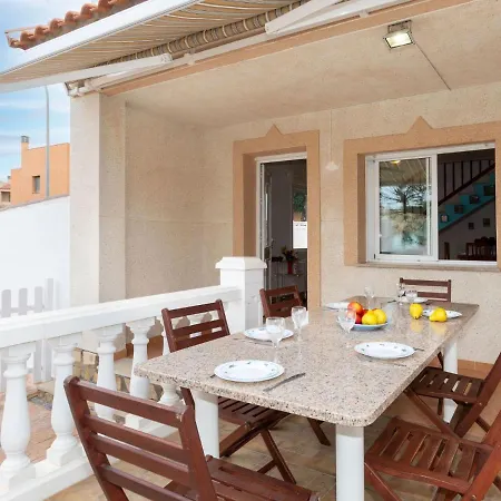 Resus By Interhome Villa *